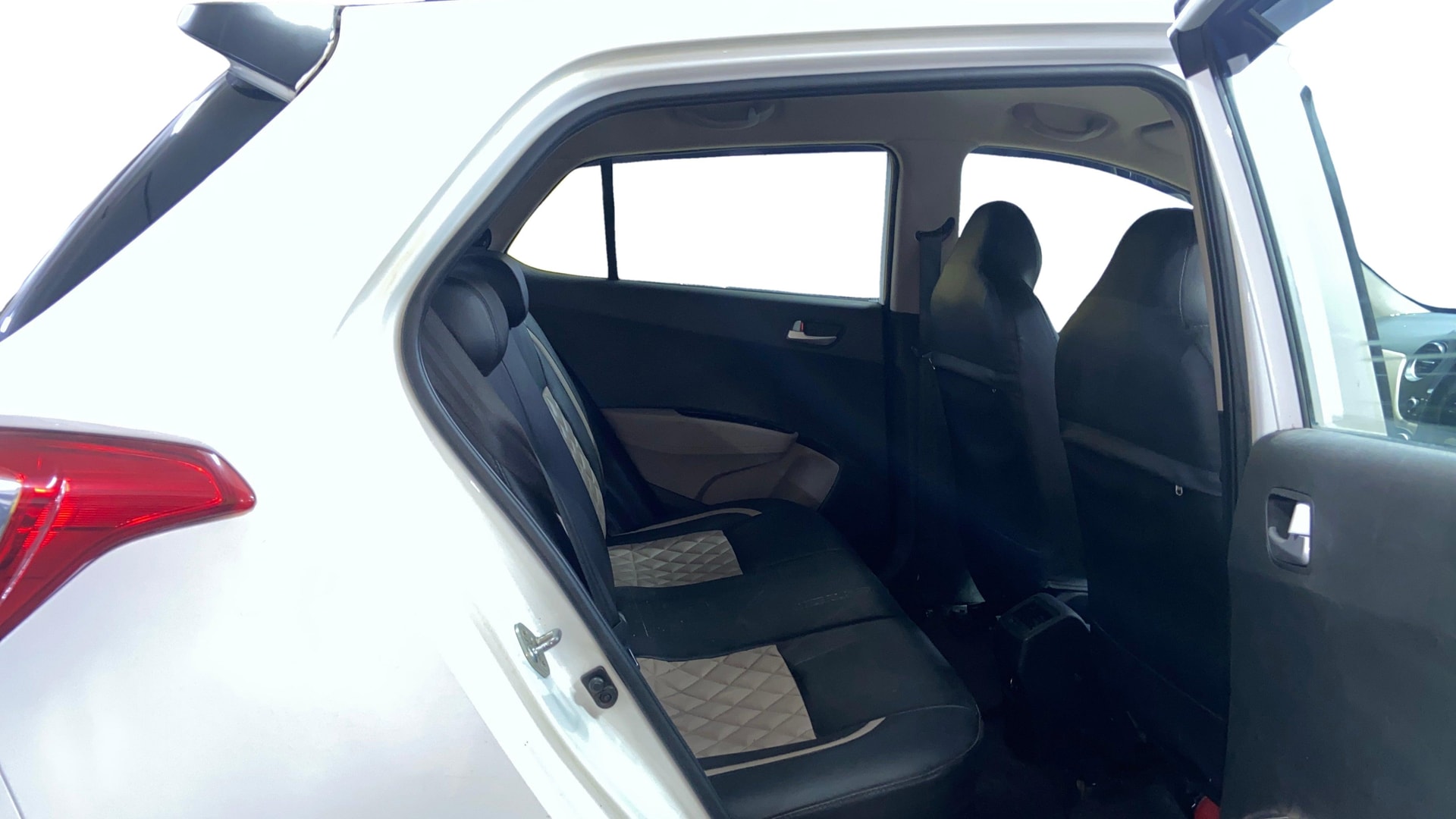 Used 2019 Hyundai Grand i10 Used 2019 Hyundai Grand i10