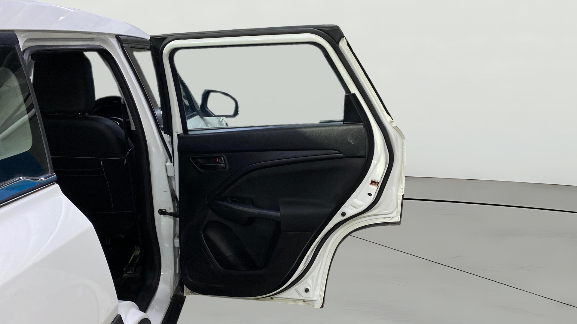 View 2019 Maruti Suzuki 1000 Base Variant Image 7 Used 2019 Maruti Suzuki 1000 Base Variant Image 7