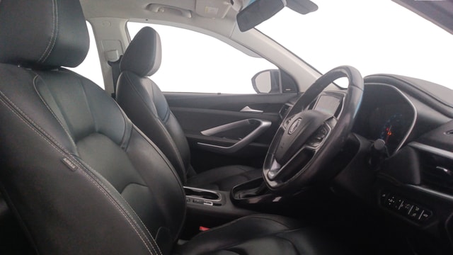 View MG Hector Image 18 Used MG Hector Image 18