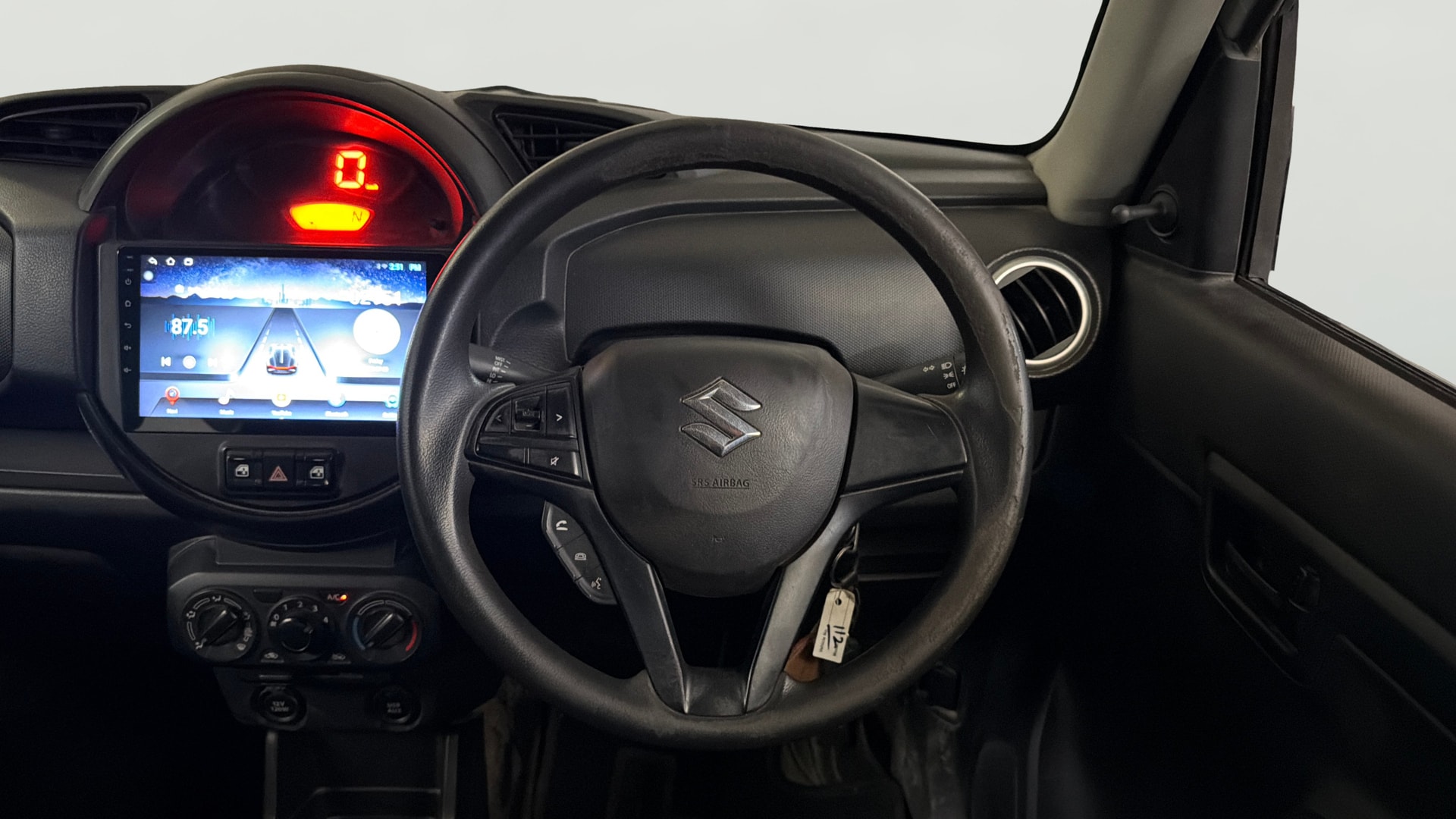 View 2019 Maruti Suzuki 1000 Base Variant Image 20 Used 2019 Maruti Suzuki 1000 Base Variant Image 20