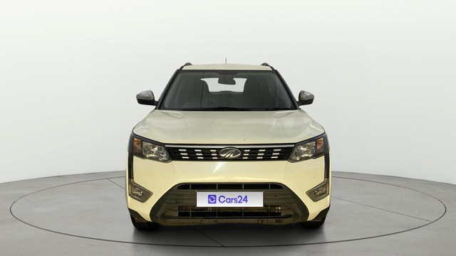 View Mahindra XUV300 Image 1 Used Mahindra XUV300 Image 1