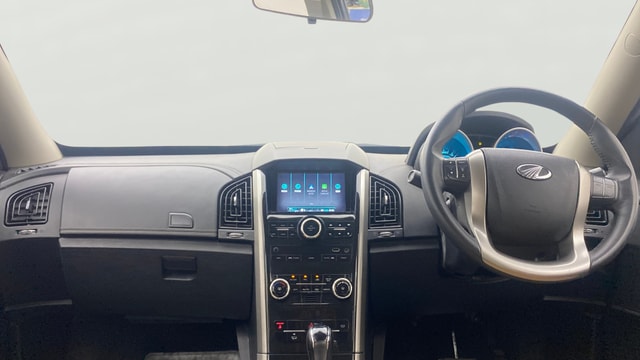 View Mahindra XUV500 Image 34 Used Mahindra XUV500 Image 34