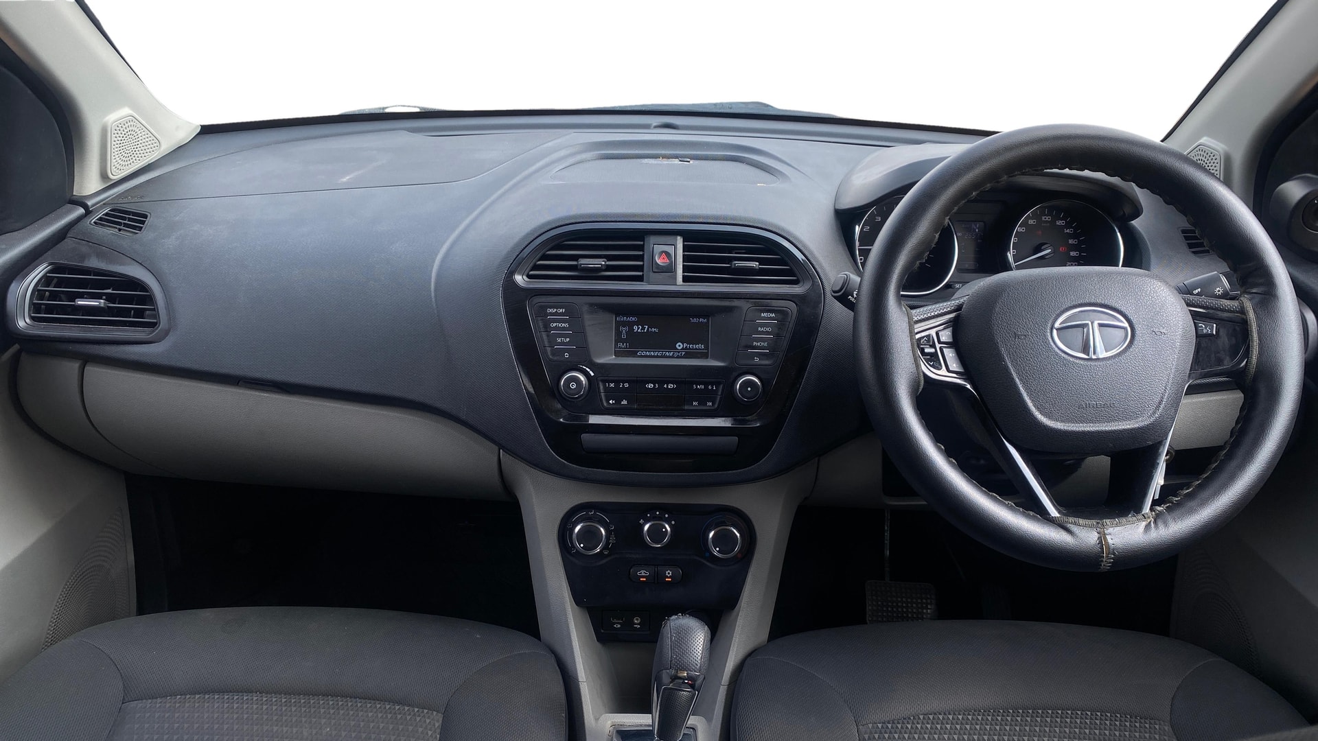 View 2019 Tata Tiago Revotorq XB Image 15 Used 2019 Tata Tiago Revotorq XB Image 15