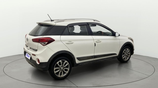 View Hyundai i20 Active Image 42 Used Hyundai i20 Active Image 42