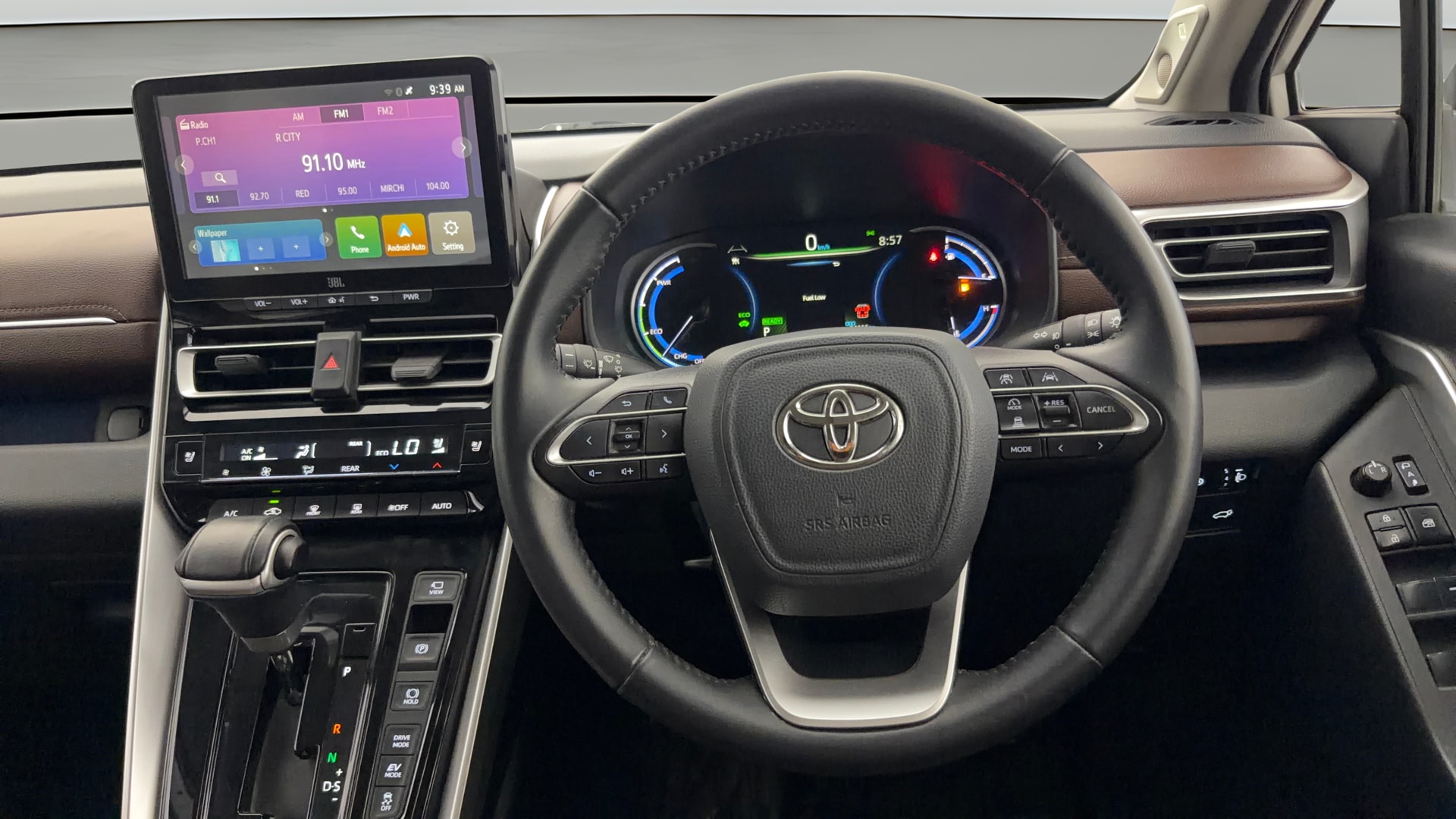 Used 2024 Toyota Innova Hycross Used 2024 Toyota Innova Hycross