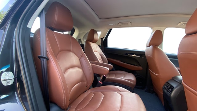 View MG Hector Plus Image 38 Used MG Hector Plus Image 38