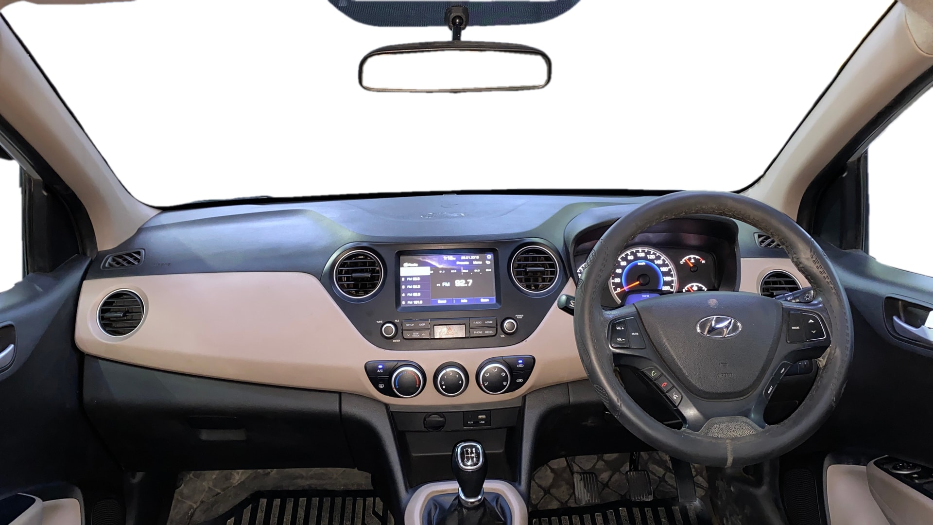 View 2017 Hyundai Grand i10 1.2 Sportz(O) Petrol Image 32 Used 2017 Hyundai Grand i10 1.2 Sportz(O) Petrol Image 32