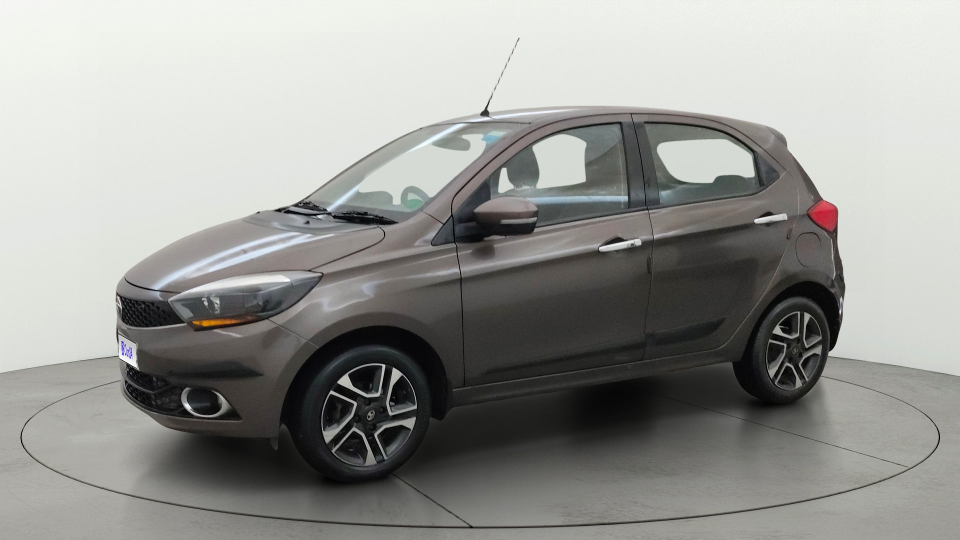 View 2019 Tata Tiago Revotorq XB Image 34 Used 2019 Tata Tiago Revotorq XB Image 34