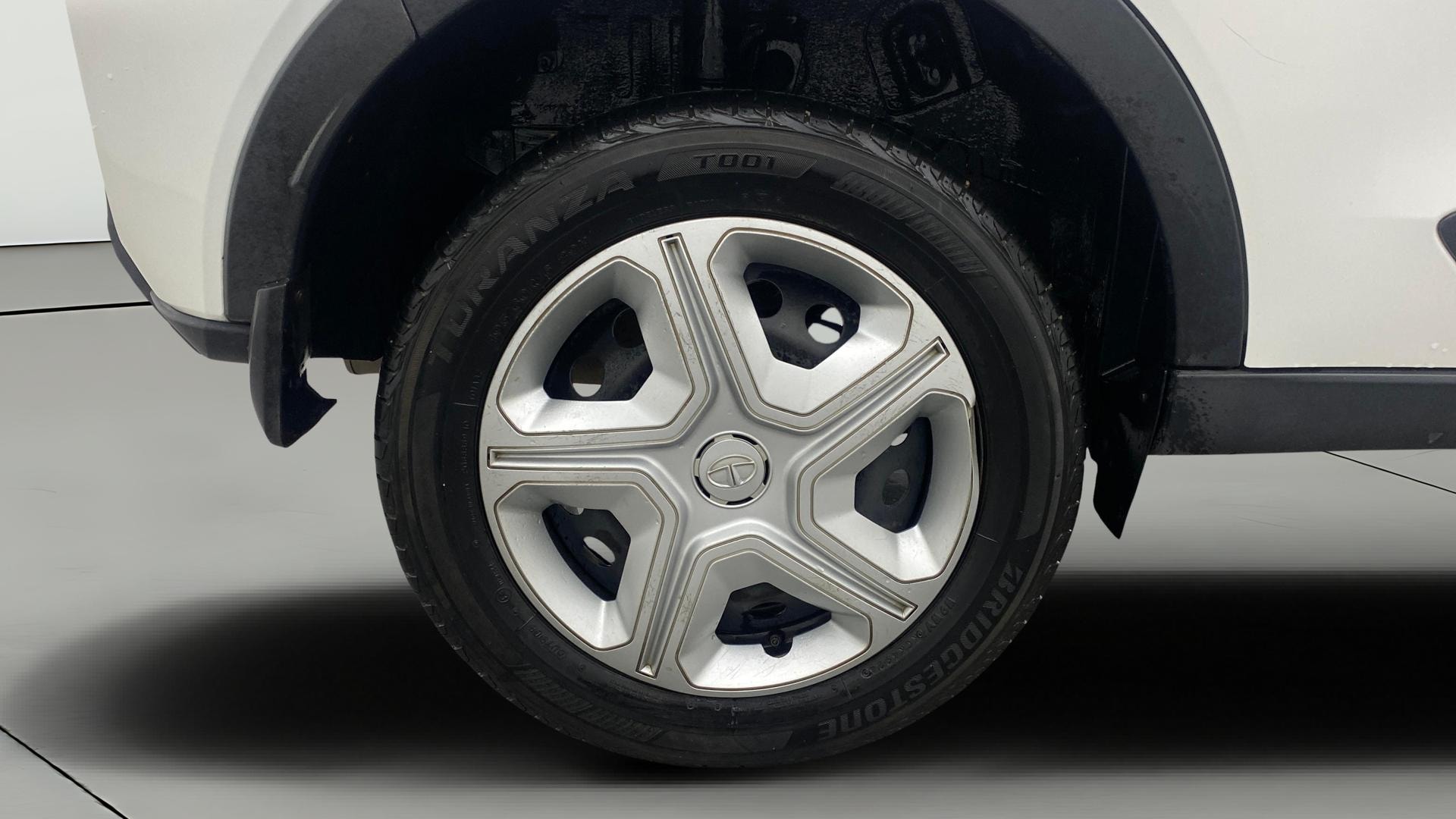 View 2023 Tata Nexon Revotron XE Image 24 Used 2023 Tata Nexon Revotron XE Image 24