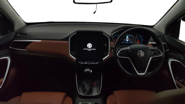 View MG Hector Plus Image 32 Used MG Hector Plus Image 32