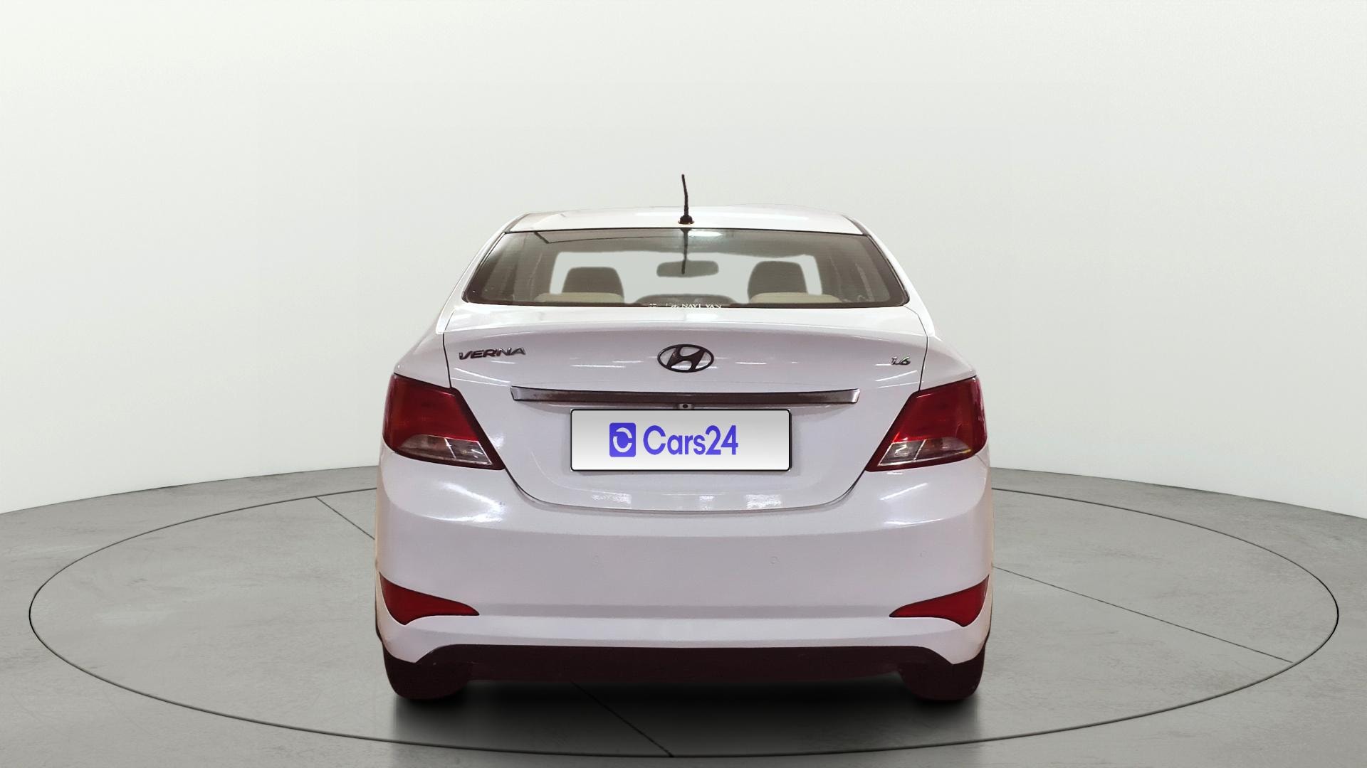 View 2015 Hyundai Fluidic Verna 1.4 CRDI Base Image 40 Used 2015 Hyundai Fluidic Verna 1.4 CRDI Base Image 40