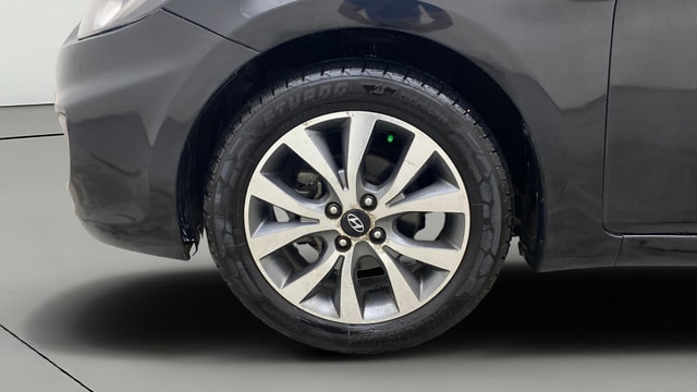 View Hyundai Fluidic Verna Image 28 Used Hyundai Fluidic Verna Image 28