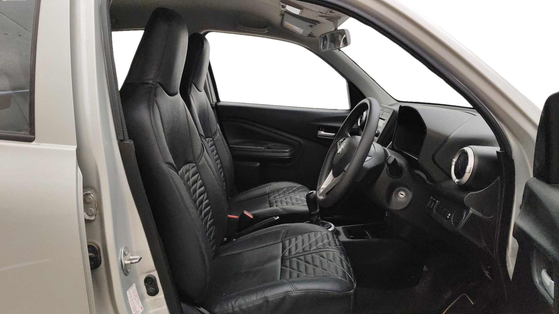 View 2022 Maruti Suzuki 1000 Base Variant Image 25 Used 2022 Maruti Suzuki 1000 Base Variant Image 25