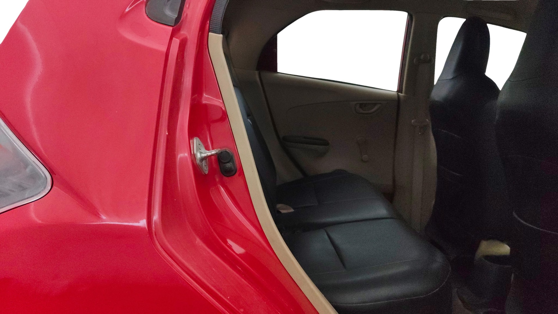 View 2013 Honda Brio EX MT Image 28 Used 2013 Honda Brio EX MT Image 28