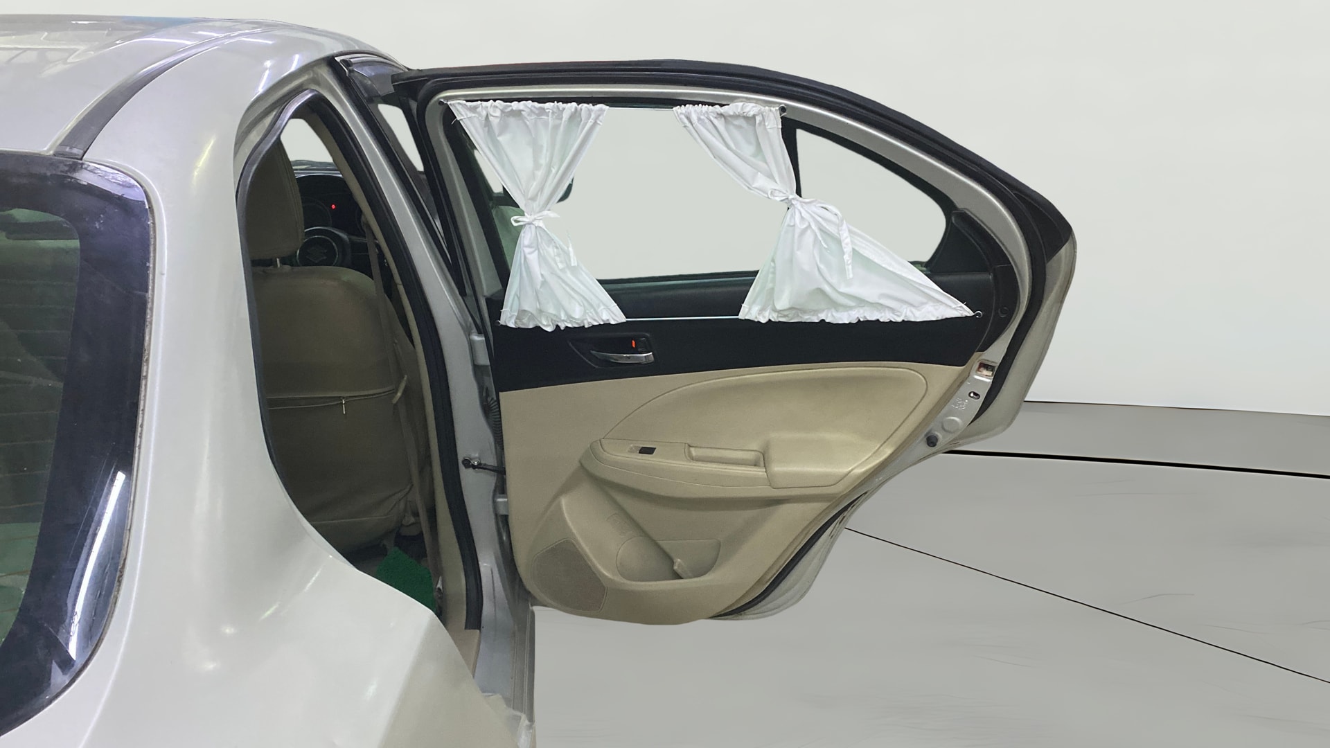 View 2019 Maruti Suzuki 1000 Base Variant Image 7 Used 2019 Maruti Suzuki 1000 Base Variant Image 7
