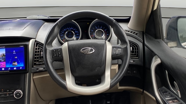 View Mahindra XUV500 Image 13 Used Mahindra XUV500 Image 13