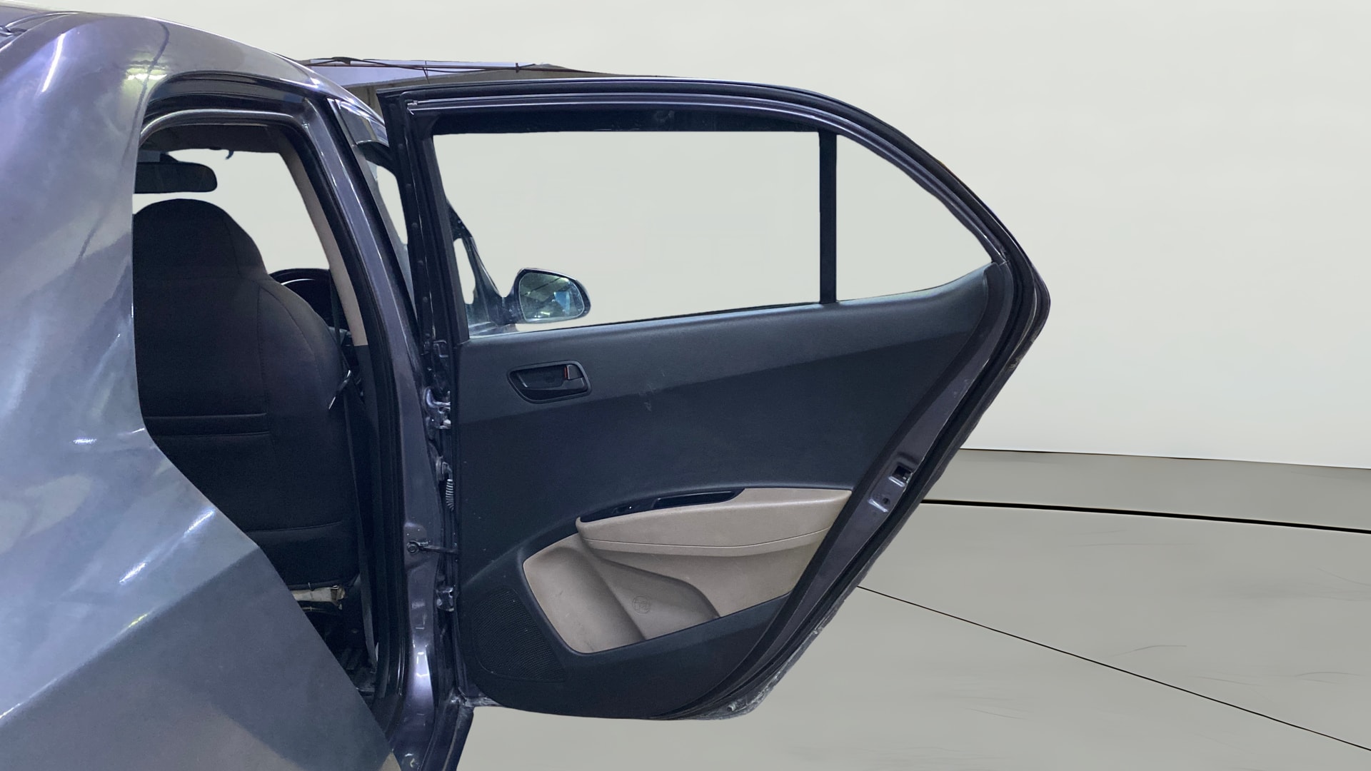 View 2018 Hyundai Xcent E Petrol Image 6 Used 2018 Hyundai Xcent E Petrol Image 6