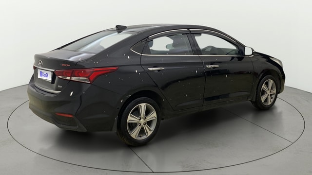 View Hyundai Verna Image 44 Used Hyundai Verna Image 44