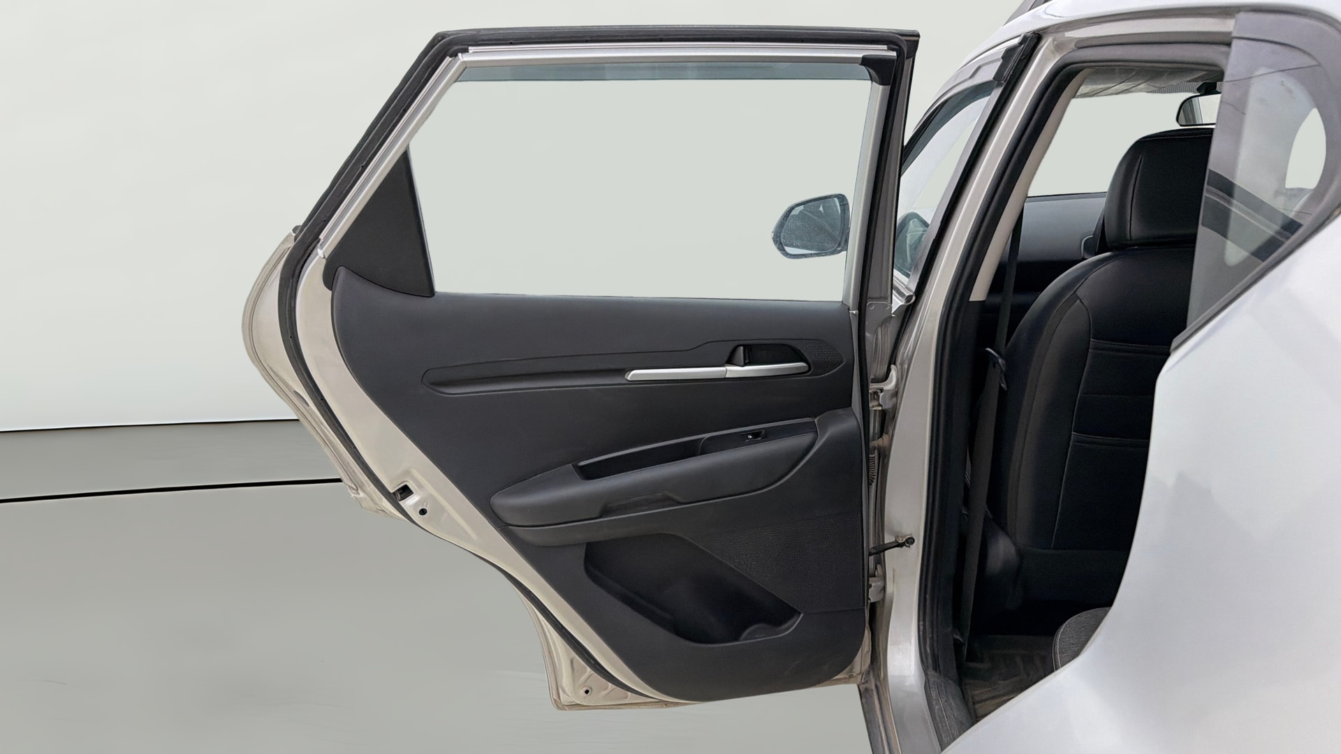 View 2022 Kia Sonet HTK Plus iMT Petrol Image 22 Used 2022 Kia Sonet HTK Plus iMT Petrol Image 22