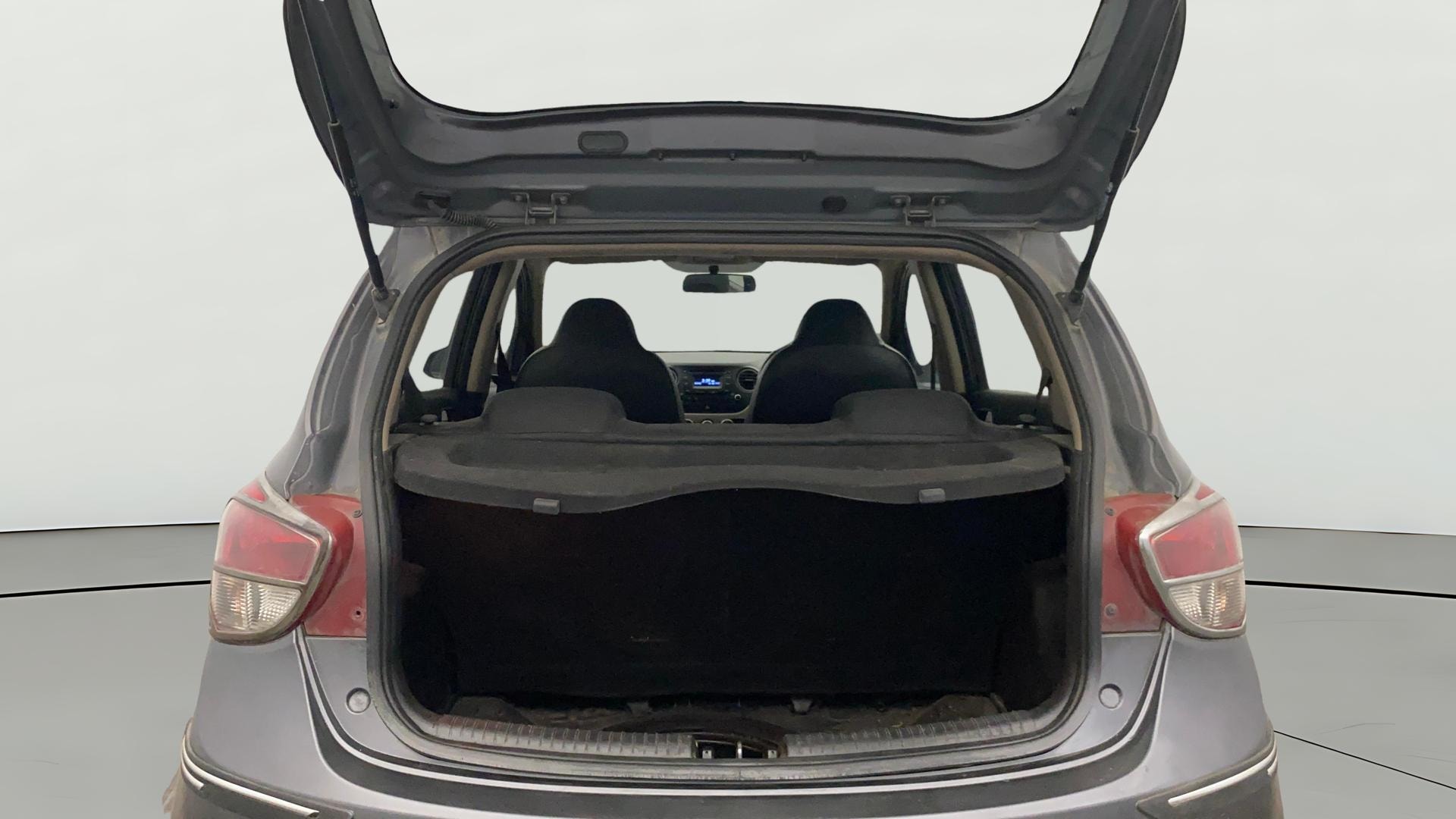 View 2015 Hyundai Grand i10 Sportz 1.2 Kappa Image 36 Used 2015 Hyundai Grand i10 Sportz 1.2 Kappa Image 36