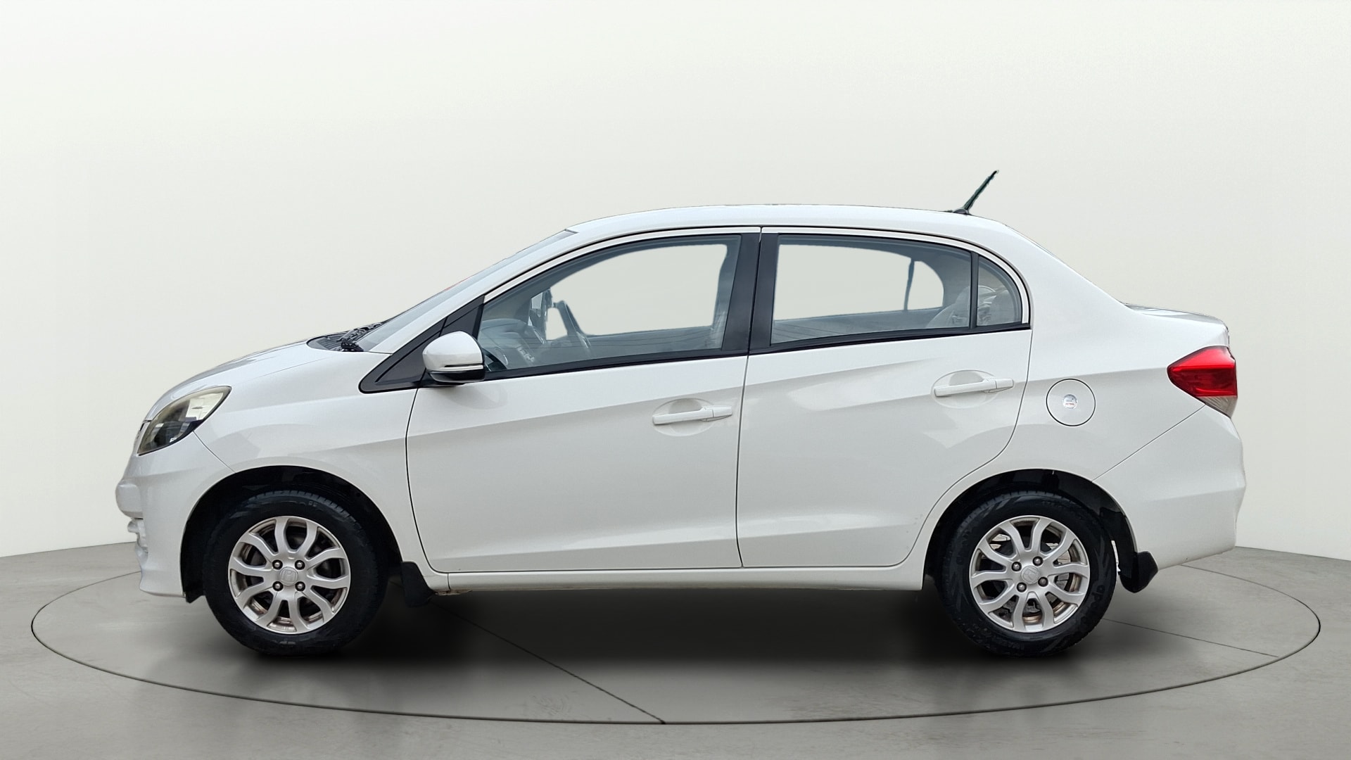 View 2016 Honda Amaze E MT Petrol BS IV Image 5 Used 2016 Honda Amaze E MT Petrol BS IV Image 5