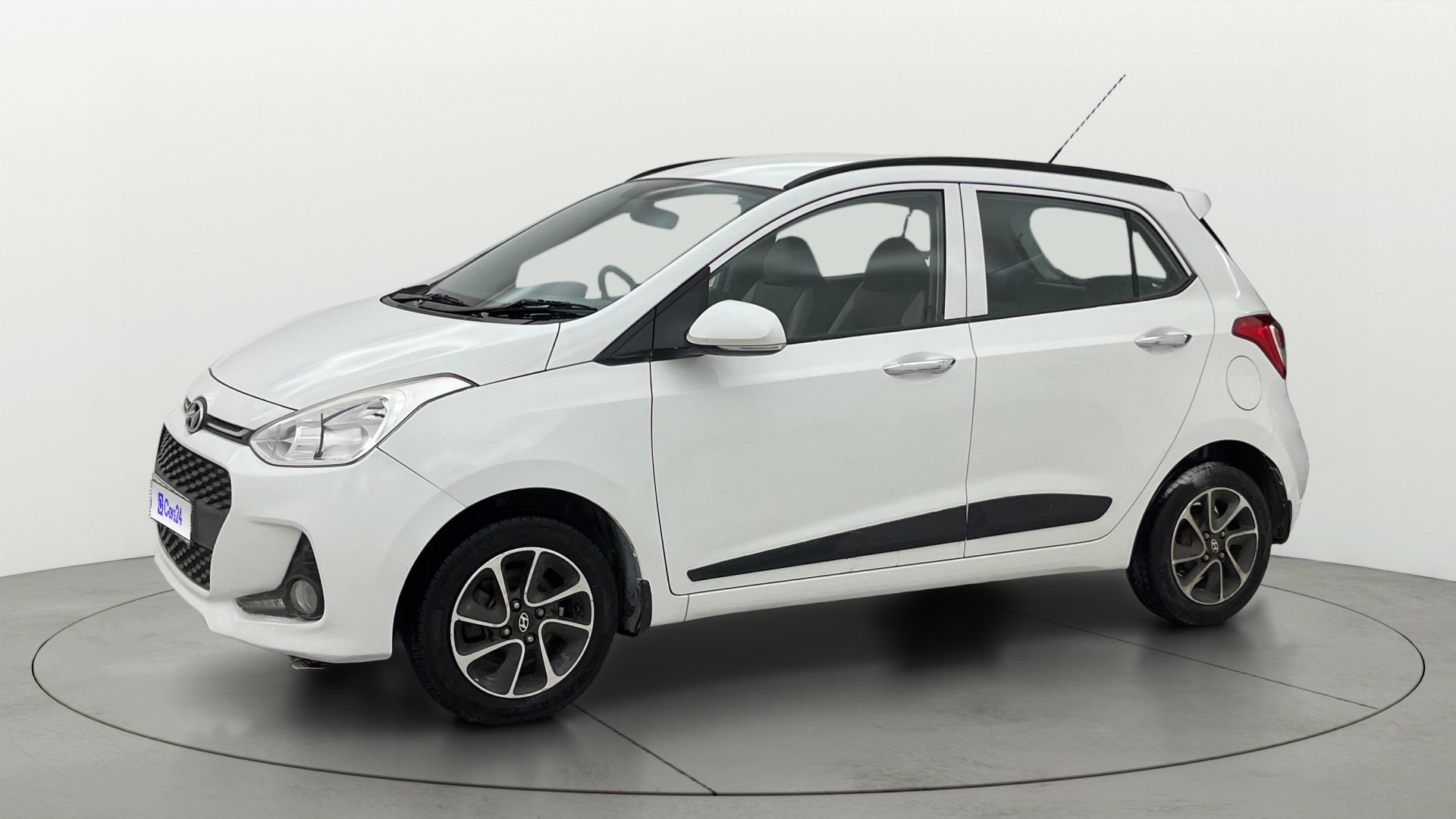 View 2017 Hyundai Grand i10 1.2 Asta Diesel Image 21 Used 2017 Hyundai Grand i10 1.2 Asta Diesel Image 21