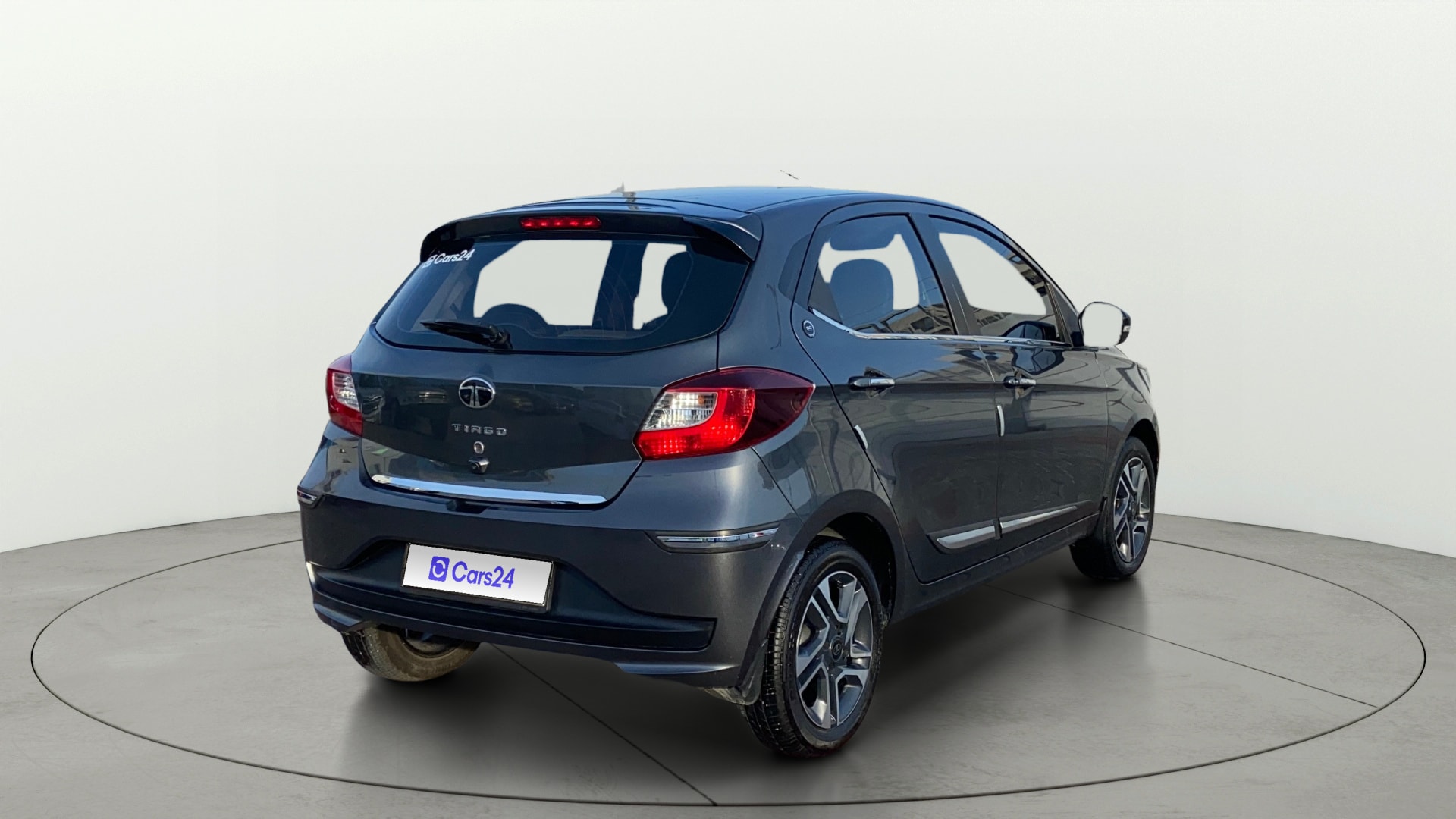 View 2024 Tata Tiago Revotorq XB Image 45 Used 2024 Tata Tiago Revotorq XB Image 45