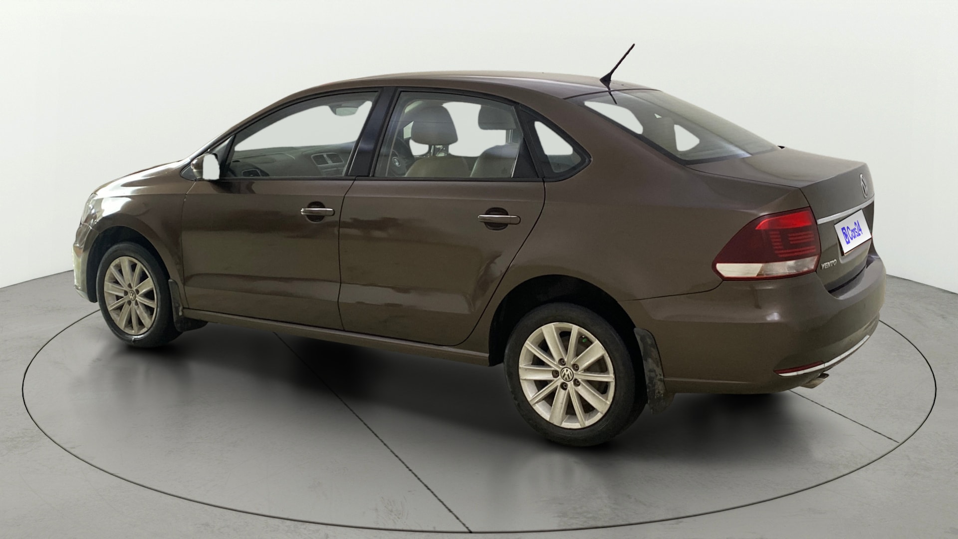 View 2016 Volkswagen Vento 1.2 L TSI Comfortline Petrol AT Image 2 Used 2016 Volkswagen Vento 1.2 L TSI Comfortline Petrol AT Image 2