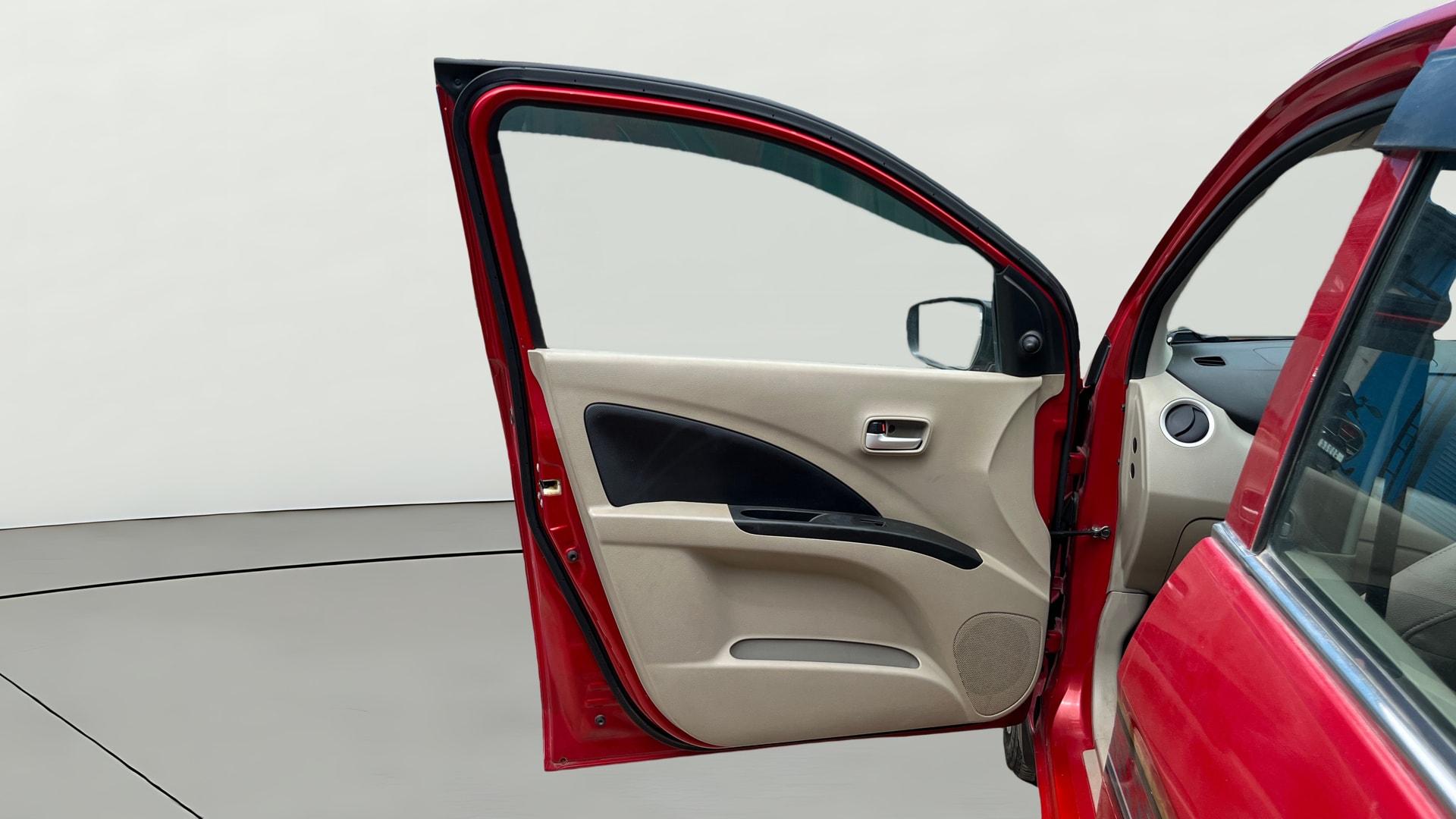 View 2017 Maruti Suzuki 1000 Base Variant Image 31 Used 2017 Maruti Suzuki 1000 Base Variant Image 31