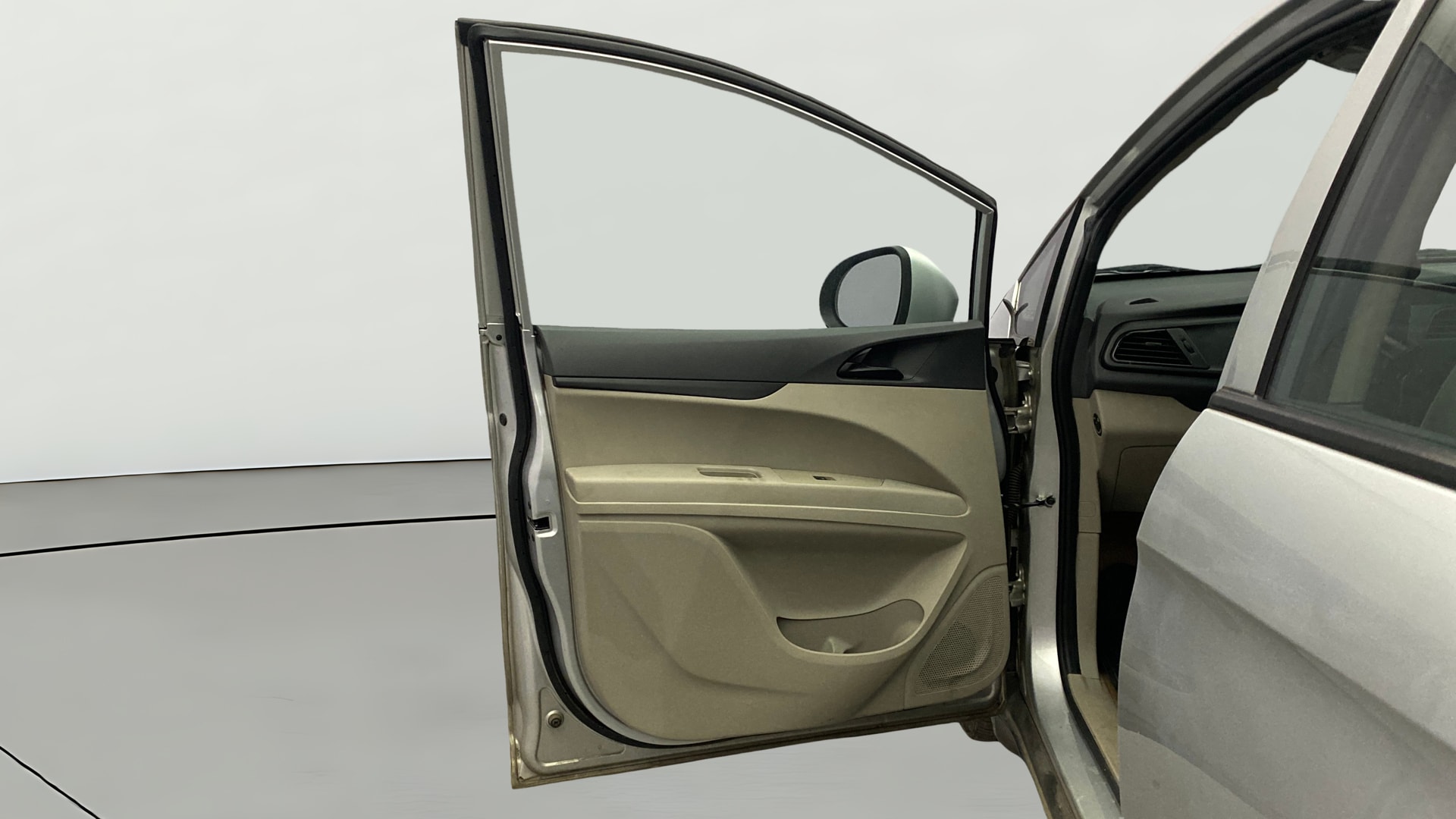 View 2021 Mahindra Marazzo M2 7-Seater Image 32 Used 2021 Mahindra Marazzo M2 7-Seater Image 32