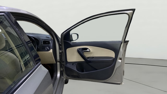 View Skoda Rapid Image 45 Used Skoda Rapid Image 45