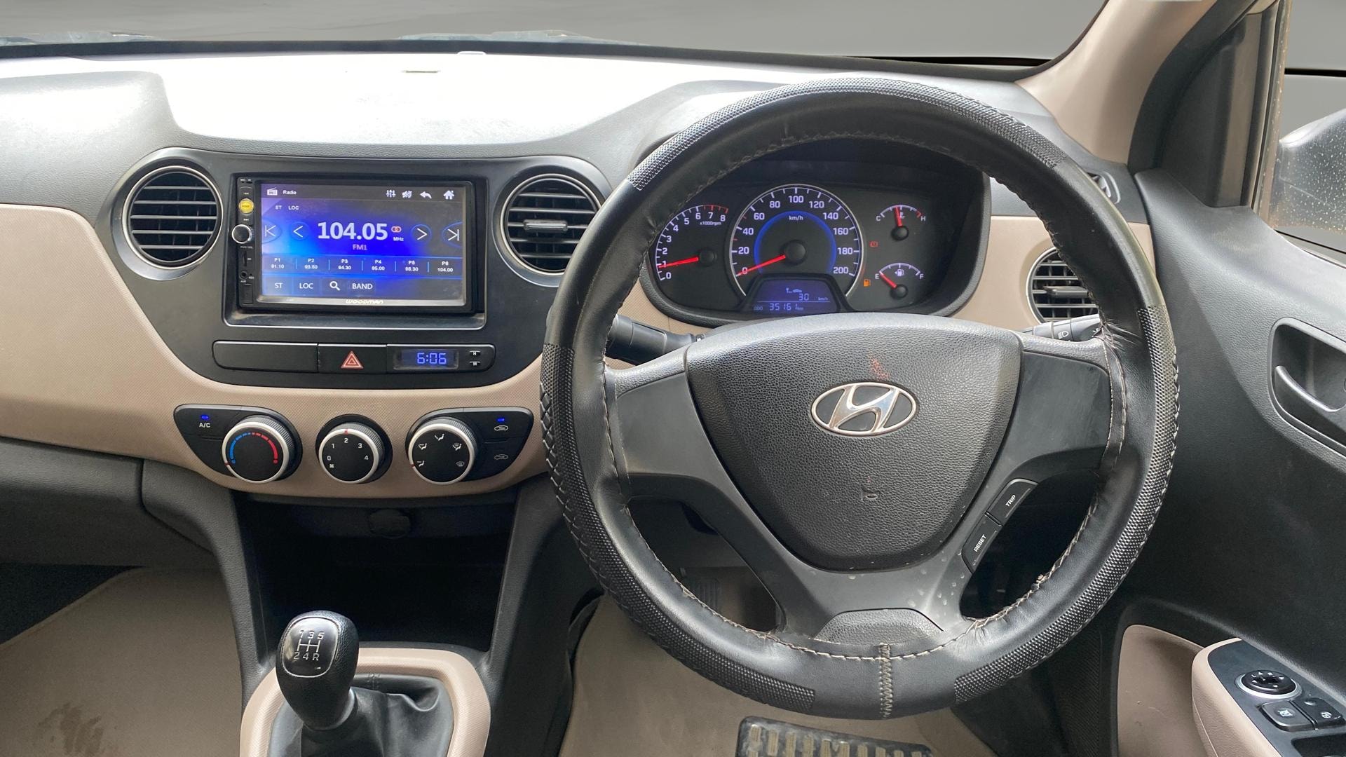 View 2015 Hyundai Grand i10 Magna 1.2 Kappa VTVT Image 21 Used 2015 Hyundai Grand i10 Magna 1.2 Kappa VTVT Image 21