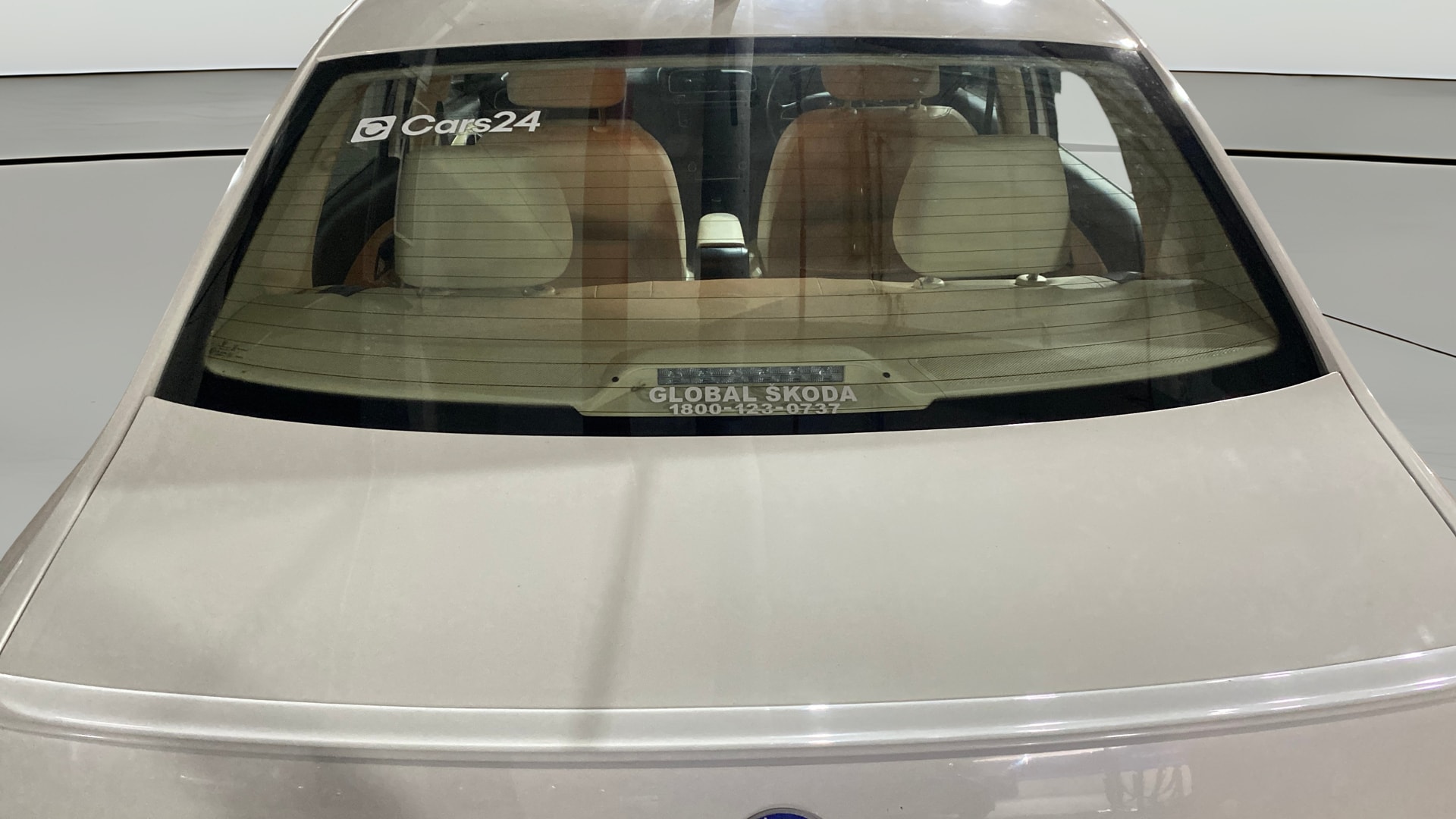 View 2019 Skoda Rapid 1.6 MPI Style Petrol AT BS IV Image 4 Used 2019 Skoda Rapid 1.6 MPI Style Petrol AT BS IV Image 4