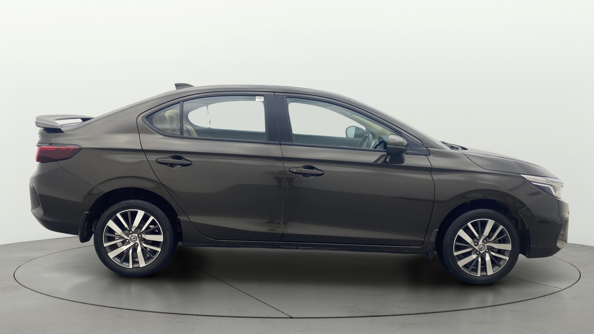 View 2021 Honda City ZX MT Diesel Anniversary Edition Image 9 Used 2021 Honda City ZX MT Diesel Anniversary Edition Image 9