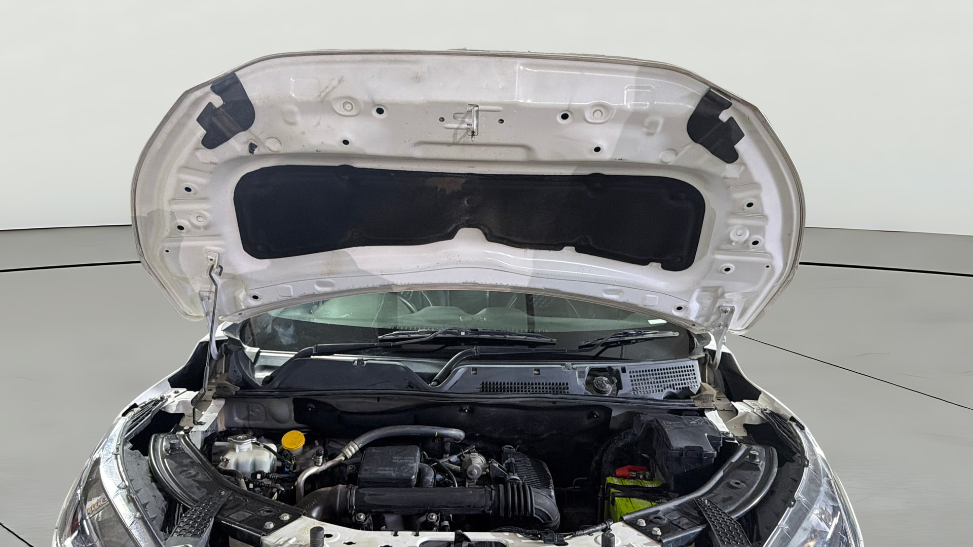 View 2022 Nissan Magnite XV Image 32 Used 2022 Nissan Magnite XV Image 32