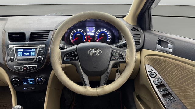 View Hyundai Fluidic Verna Image 20 Used Hyundai Fluidic Verna Image 20
