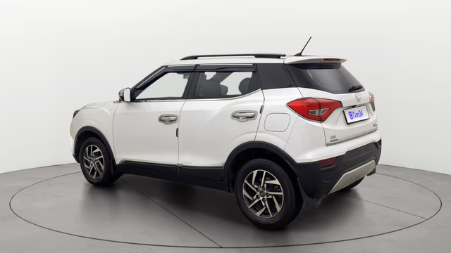 View Mahindra XUV300 Image 2 Used Mahindra XUV300 Image 2