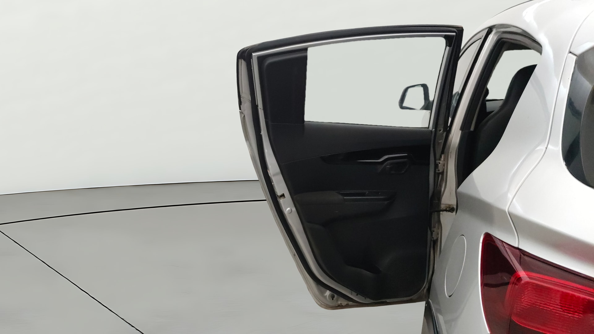 Used 2017 Mahindra KUV100 Used 2017 Mahindra KUV100