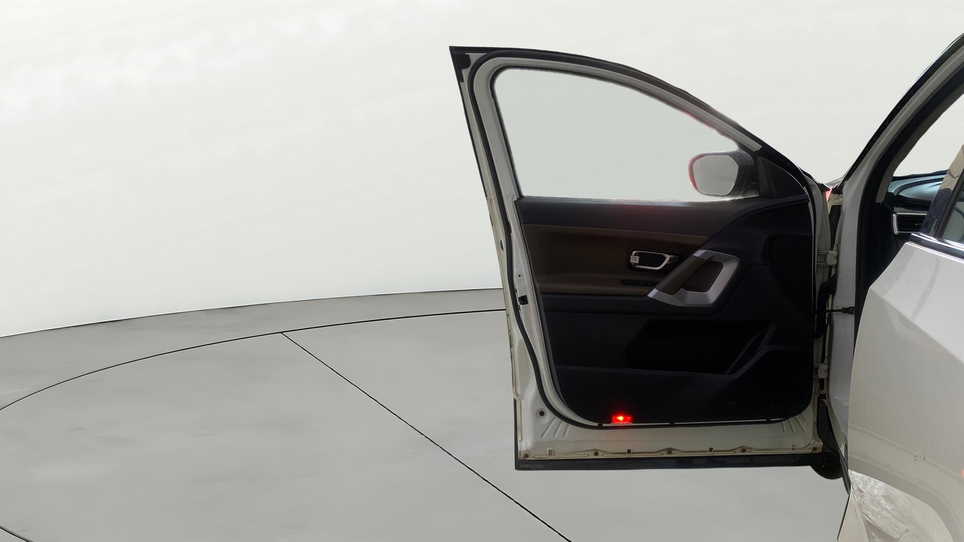 View 2021 Tata Harrier XE Image 32 Used 2021 Tata Harrier XE Image 32