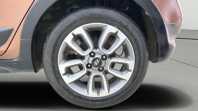 View Hyundai i20 Active Image 7 Used Hyundai i20 Active Image 7