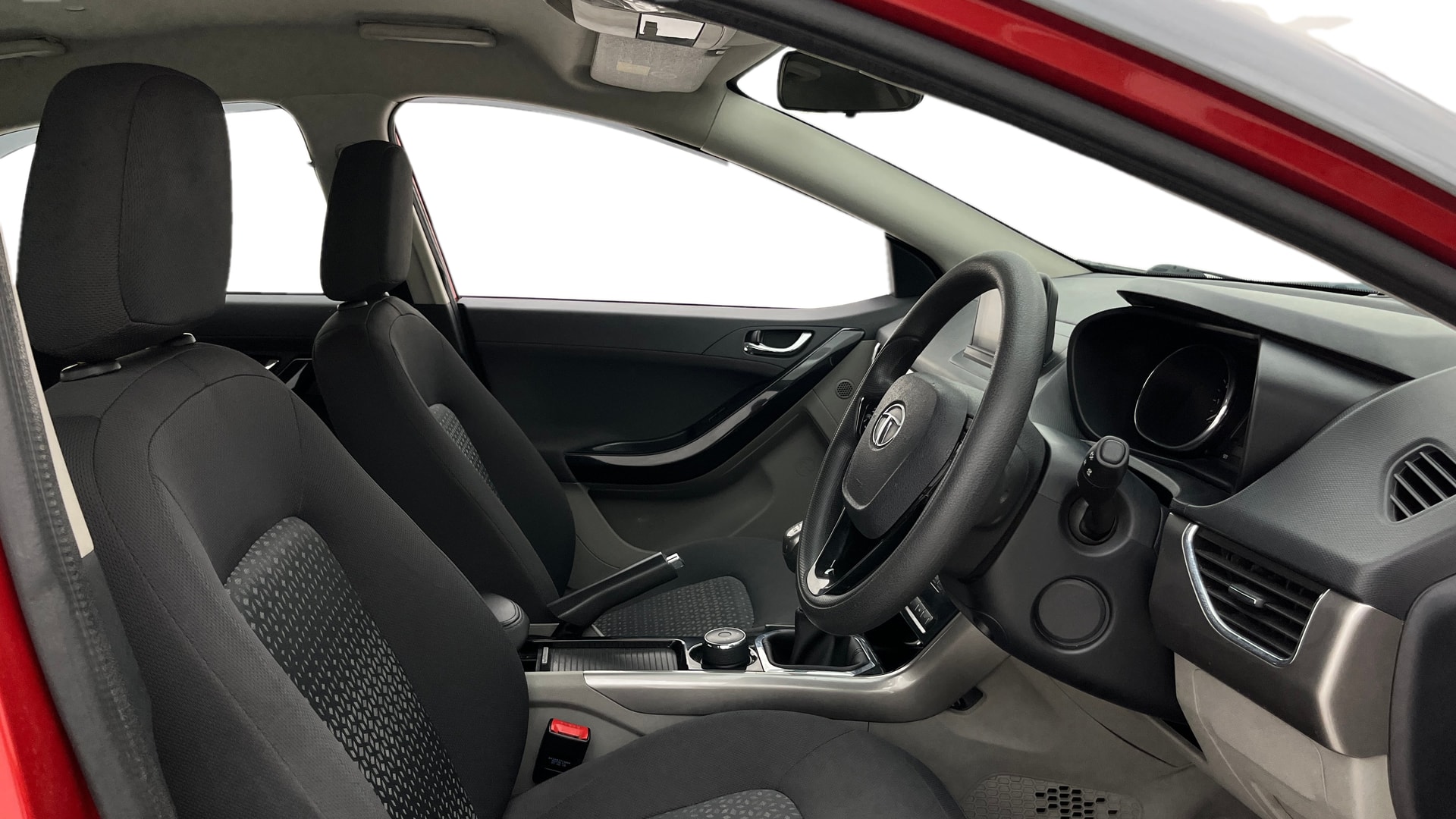 View 2019 Tata Nexon Revotorq XZ Plus Dual Tone Image 27 Used 2019 Tata Nexon Revotorq XZ Plus Dual Tone Image 27