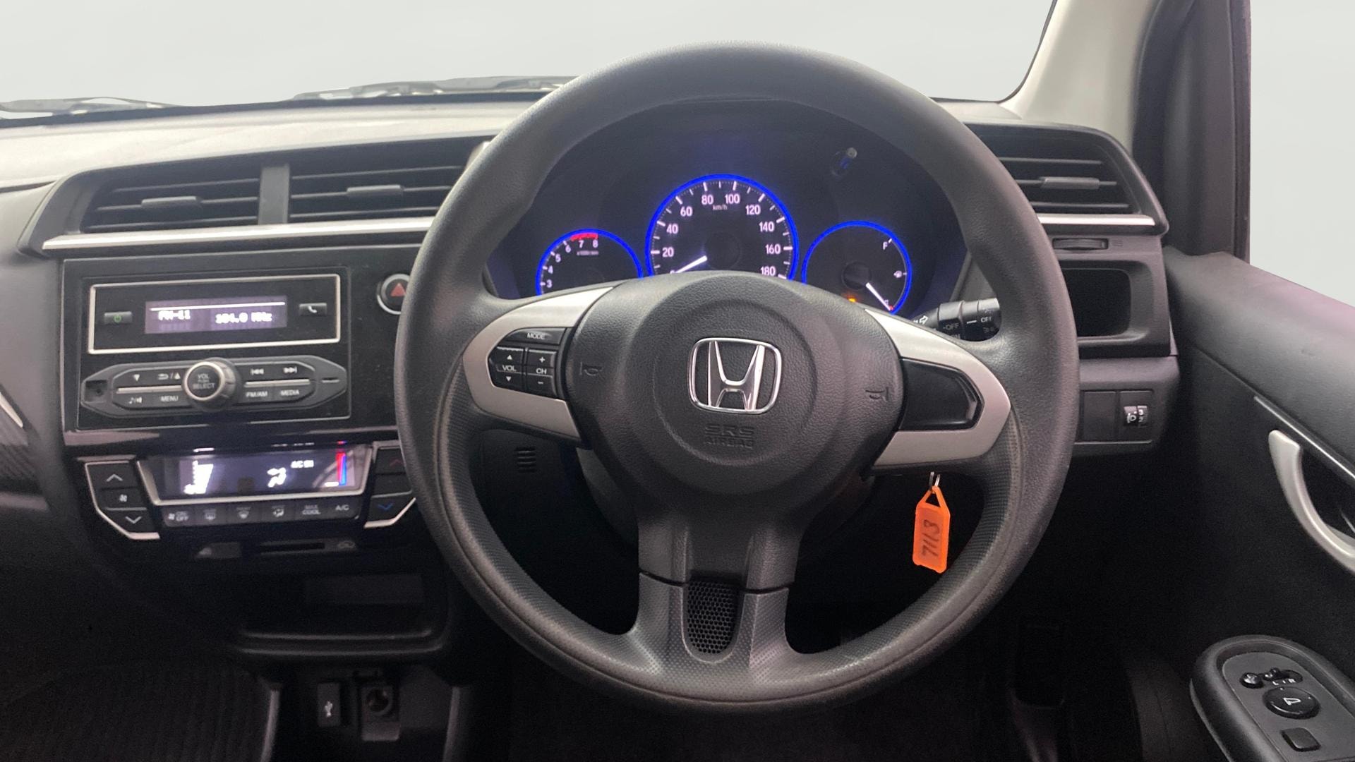 View 2017 Honda Brio VX MT Petrol Image 12 Used 2017 Honda Brio VX MT Petrol Image 12