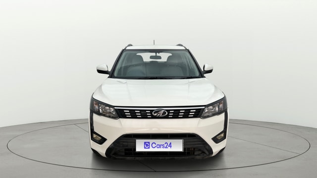 View Mahindra XUV300 Image 1 Used Mahindra XUV300 Image 1