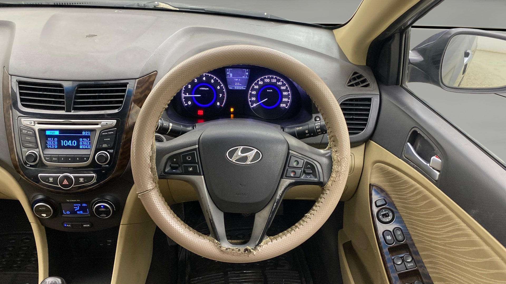 View 2015 Hyundai Fluidic Verna 1.6 VTVT S O Image 13 Used 2015 Hyundai Fluidic Verna 1.6 VTVT S O Image 13