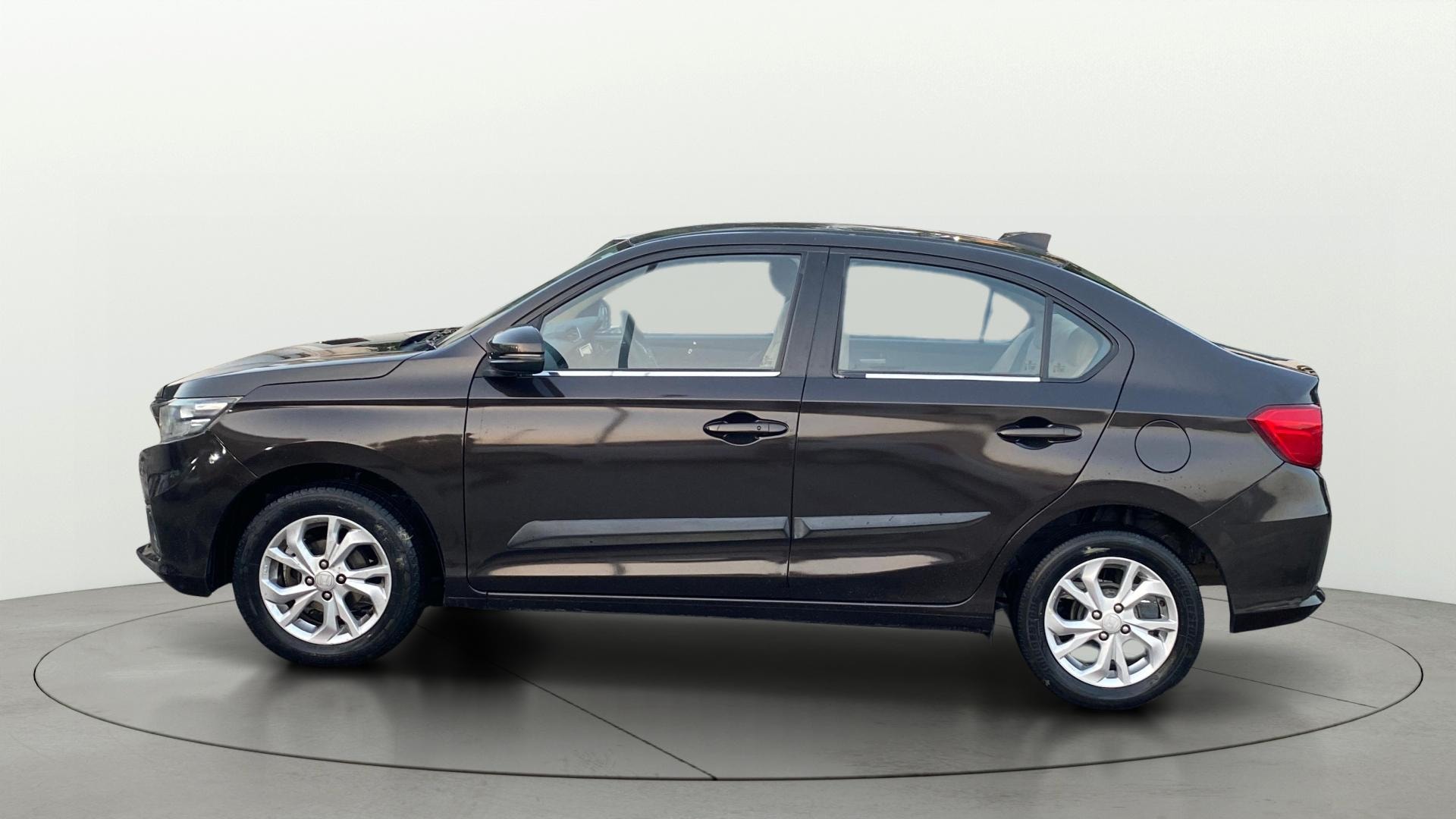 View 2018 Honda Amaze E MT Petrol BS IV Image 6 Used 2018 Honda Amaze E MT Petrol BS IV Image 6