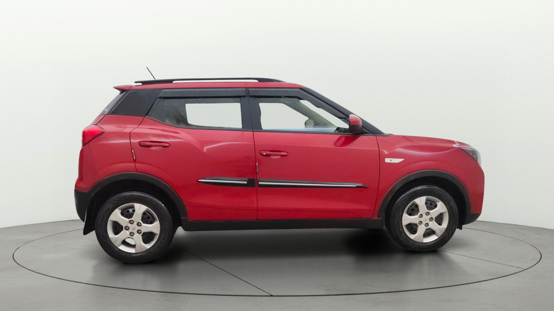 Used 2022 Mahindra XUV300 Used 2022 Mahindra XUV300