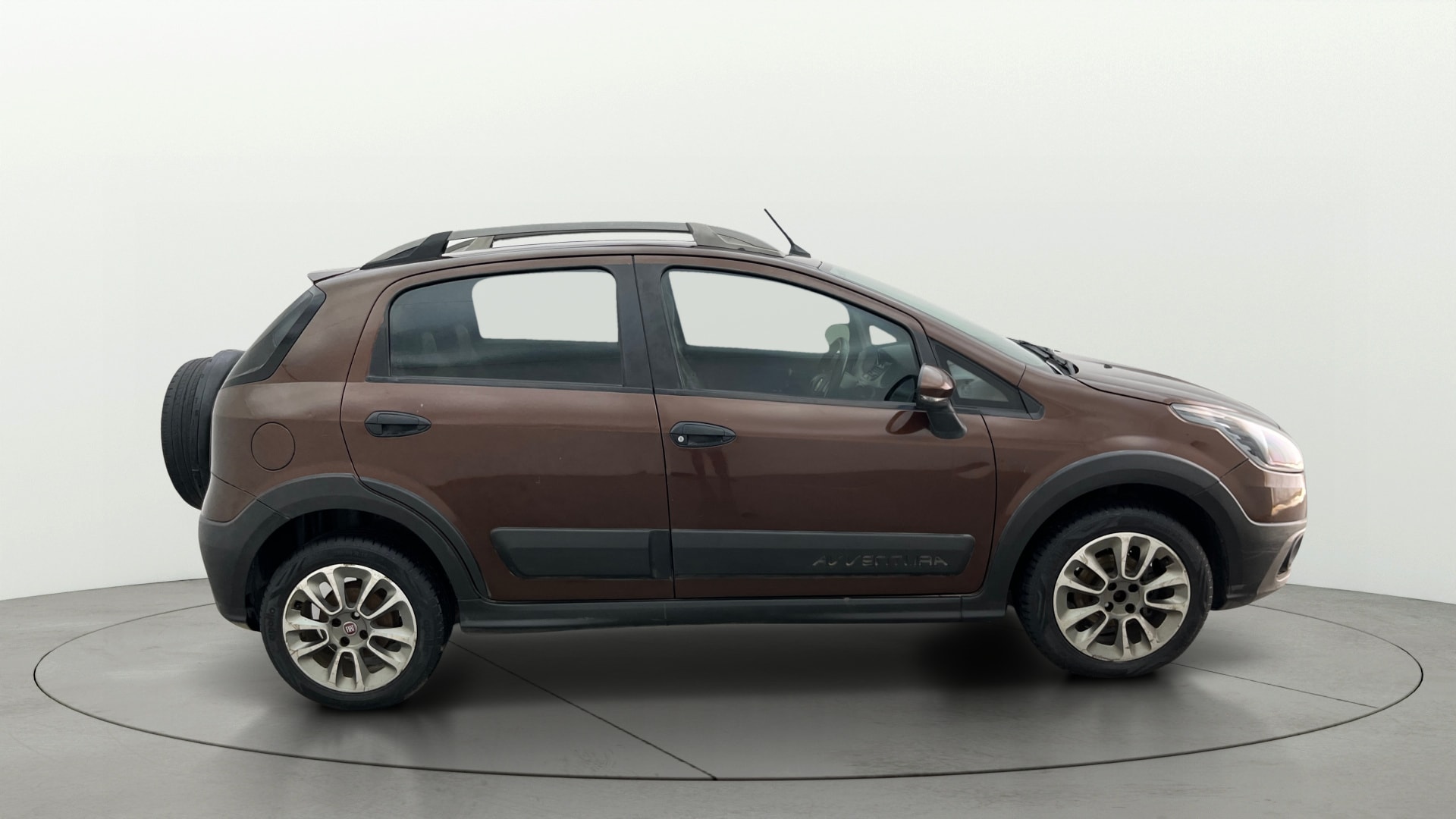 View 2015 Fiat Avventura Emotion 1.3L MULTIJET Diesel Image 8 Used 2015 Fiat Avventura Emotion 1.3L MULTIJET Diesel Image 8