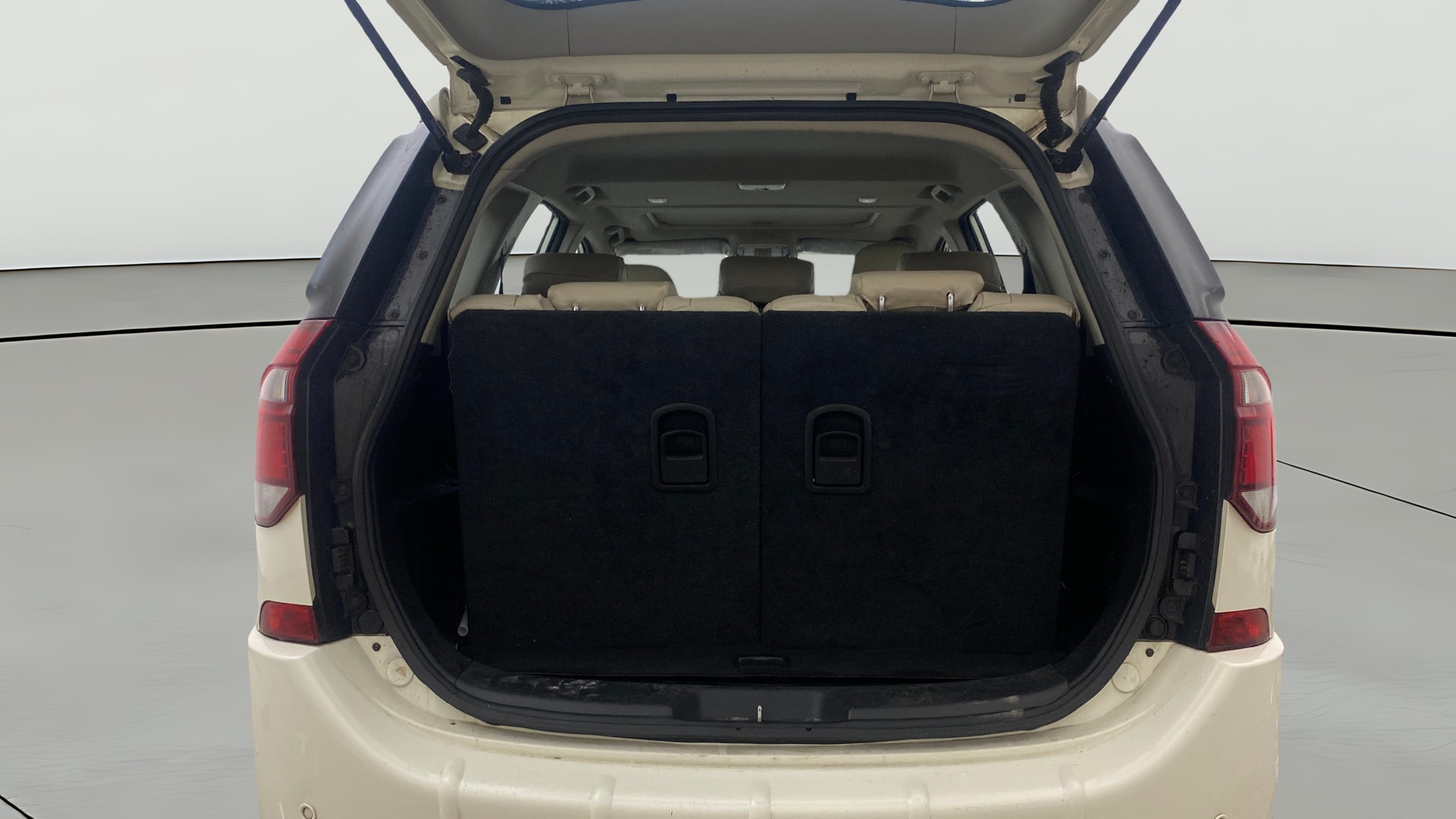 Used 2021 Mahindra XUV500 Used 2021 Mahindra XUV500