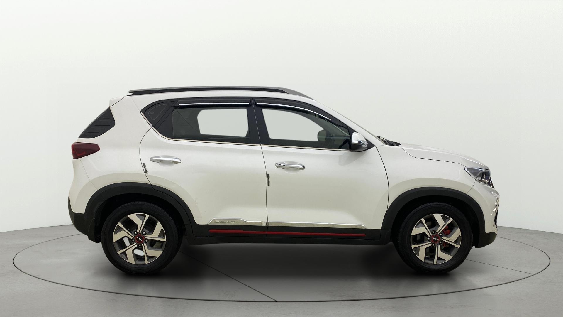 View 2022 Kia Sonet GTX Plus Diesel Image 28 Used 2022 Kia Sonet GTX Plus Diesel Image 28