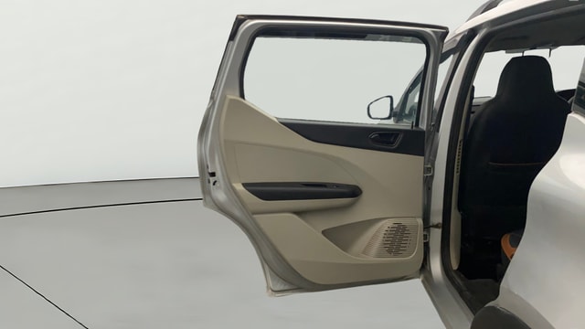 View Renault Triber Image 16 Used Renault Triber Image 16